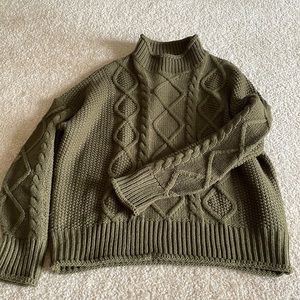 Chunky sweater, olive green, size S.
